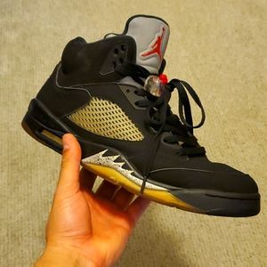 Air jordan retro 5's (metallic) 2000